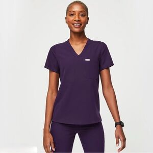 Figs purple scrub set